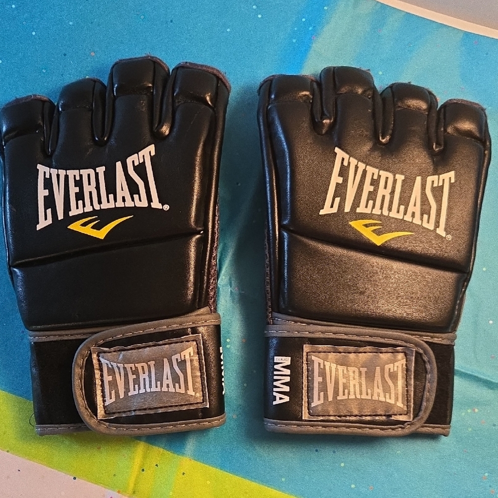 Everlast Black and Yellow MMA Training Gloves
